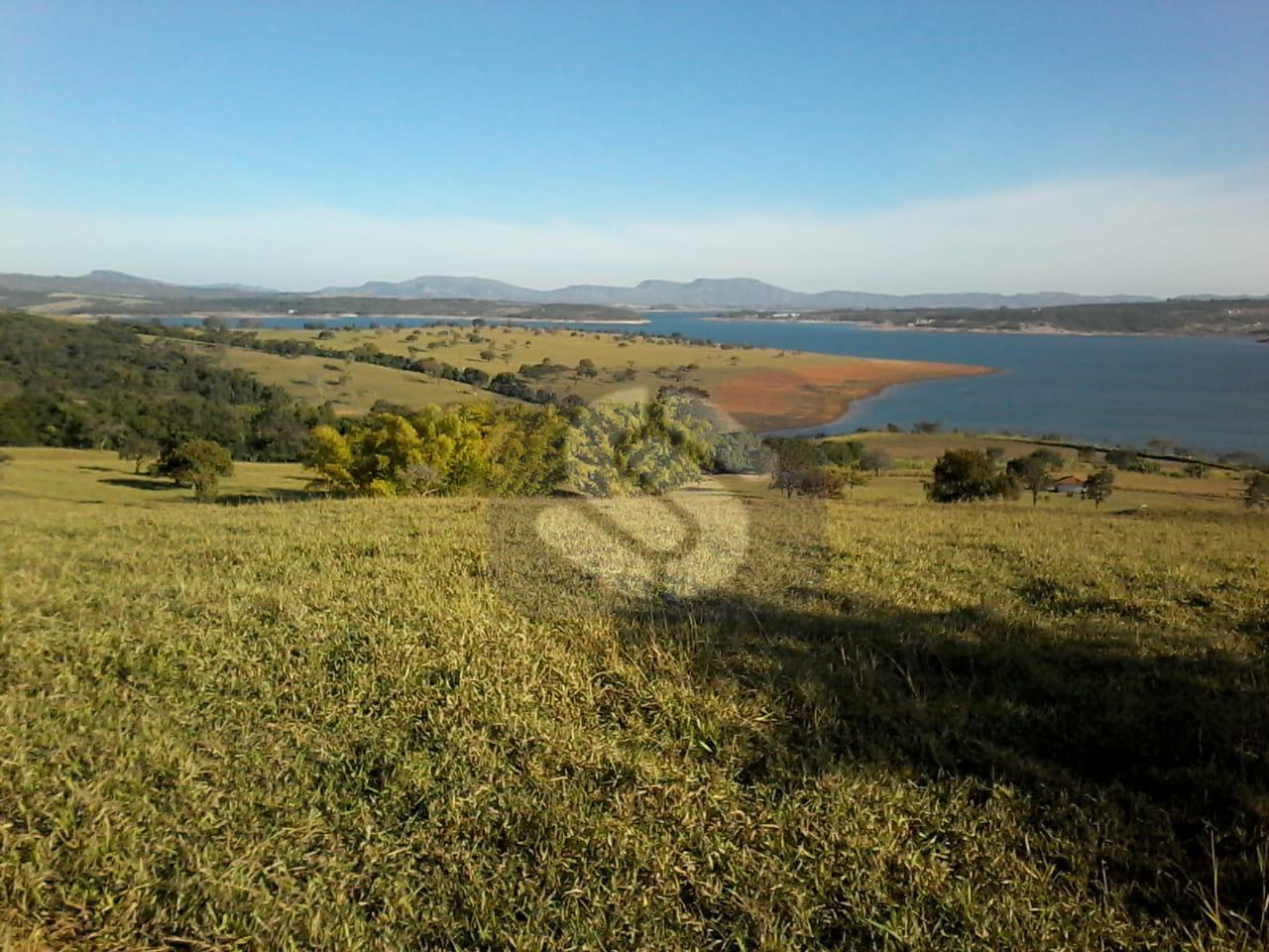 Fazenda á venda em Capitólio MG.